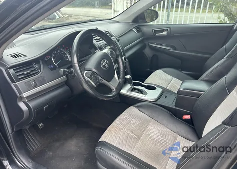 2014 Toyota Camry Se z USA, uszkodzony, nr VIN 4T1BF1FK5EU376419